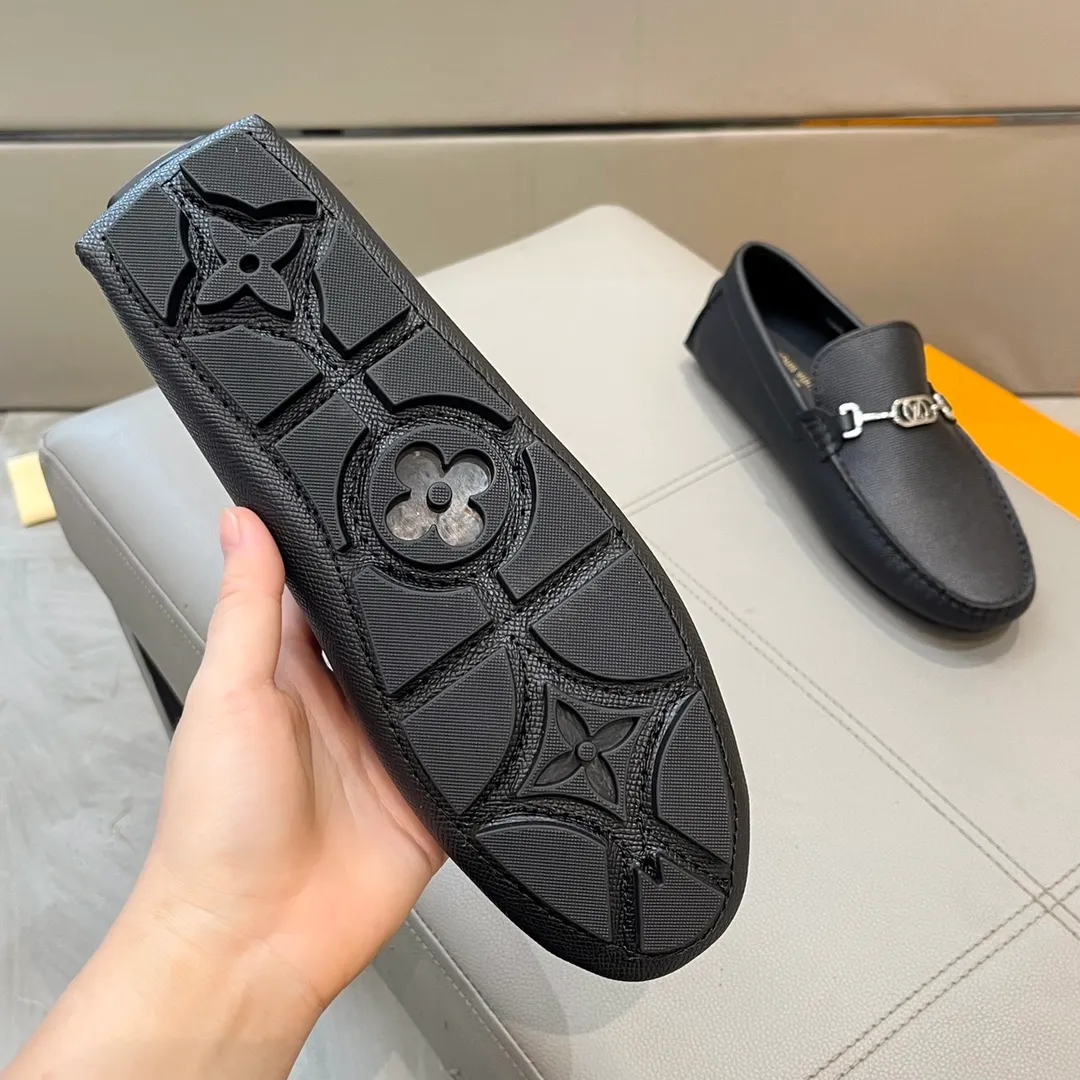 Factory price: 460💰LV men's beanie shoes 2025 official website synchronized <market top version> cowhide grain ➕ black cow lining original packaging. Size 38-45